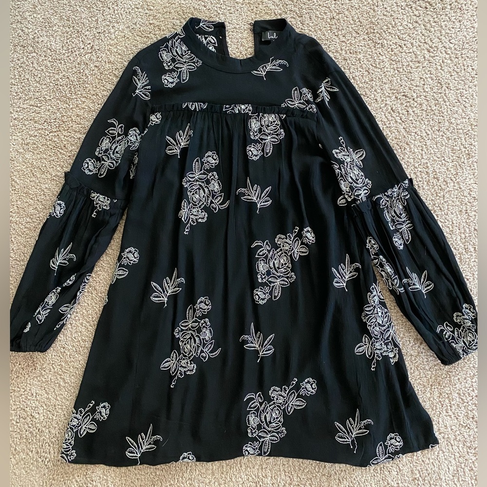 Lulu’s Long Sleeve Black Dress